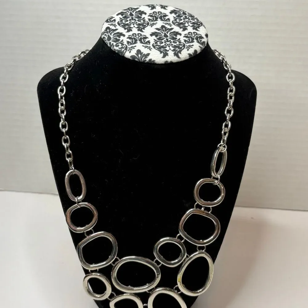 Daisy Fuentes Silver Tone Bubble Circle Oval Bib Necklace - Picture 3 of 6